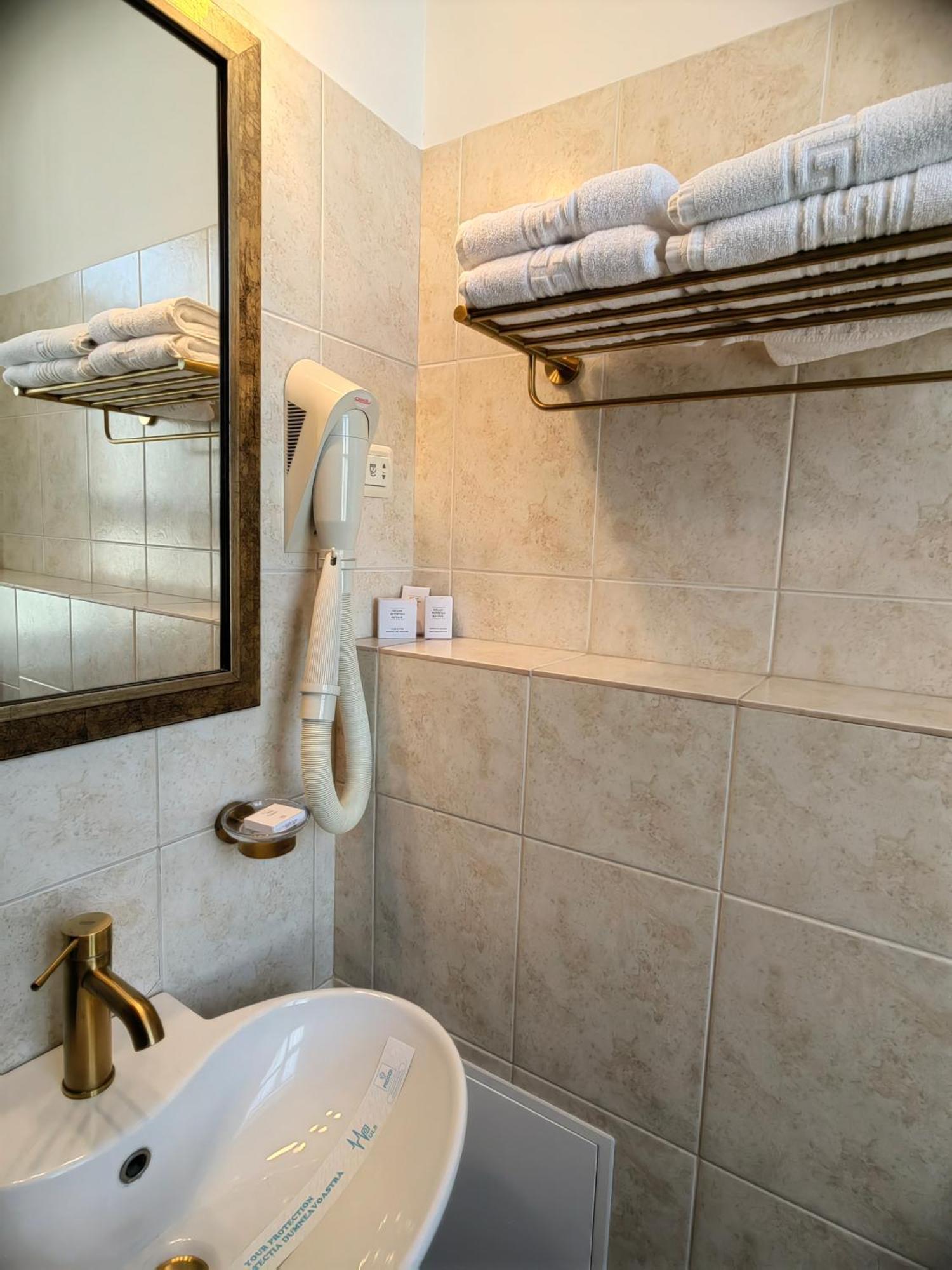 Hotel Carol Констанца Экстерьер фото