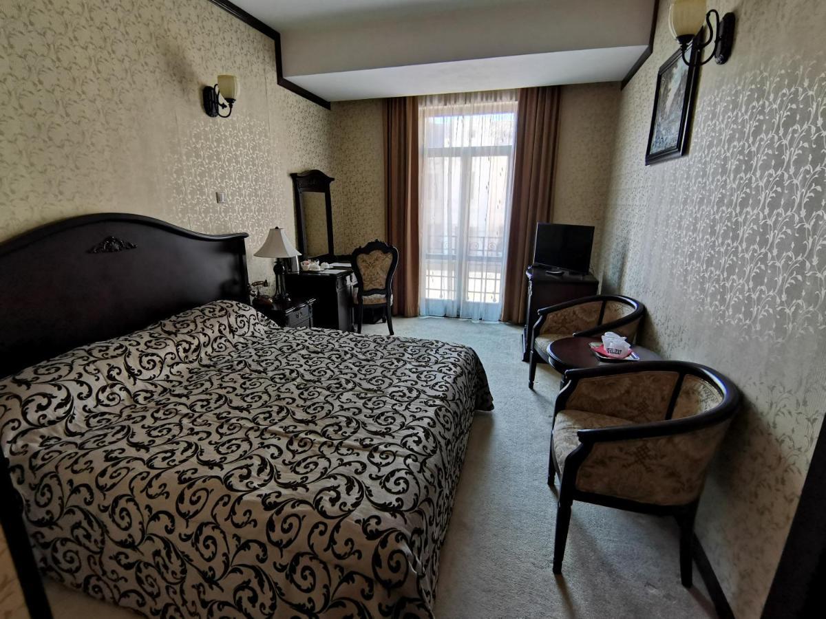 Hotel Carol Констанца Экстерьер фото