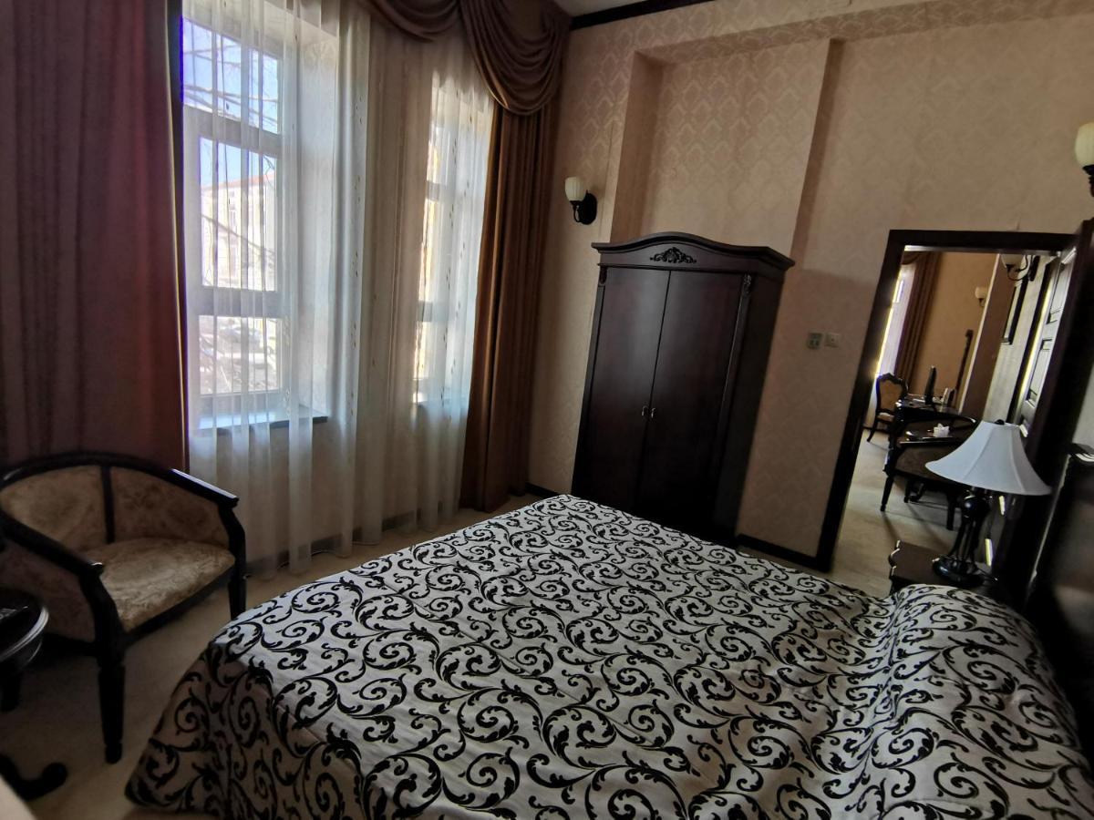 Hotel Carol Констанца Экстерьер фото